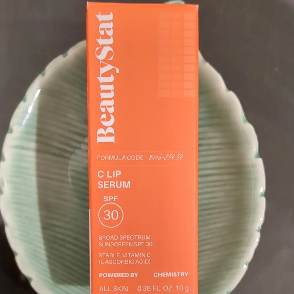 C Lip Serum